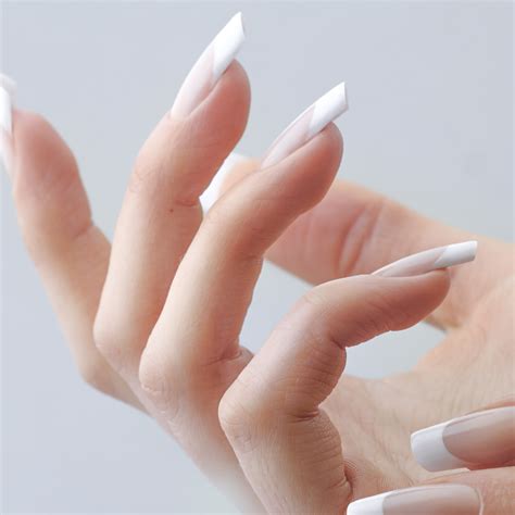 Twin Falos Nails: The Magic You Need for Your Manicure